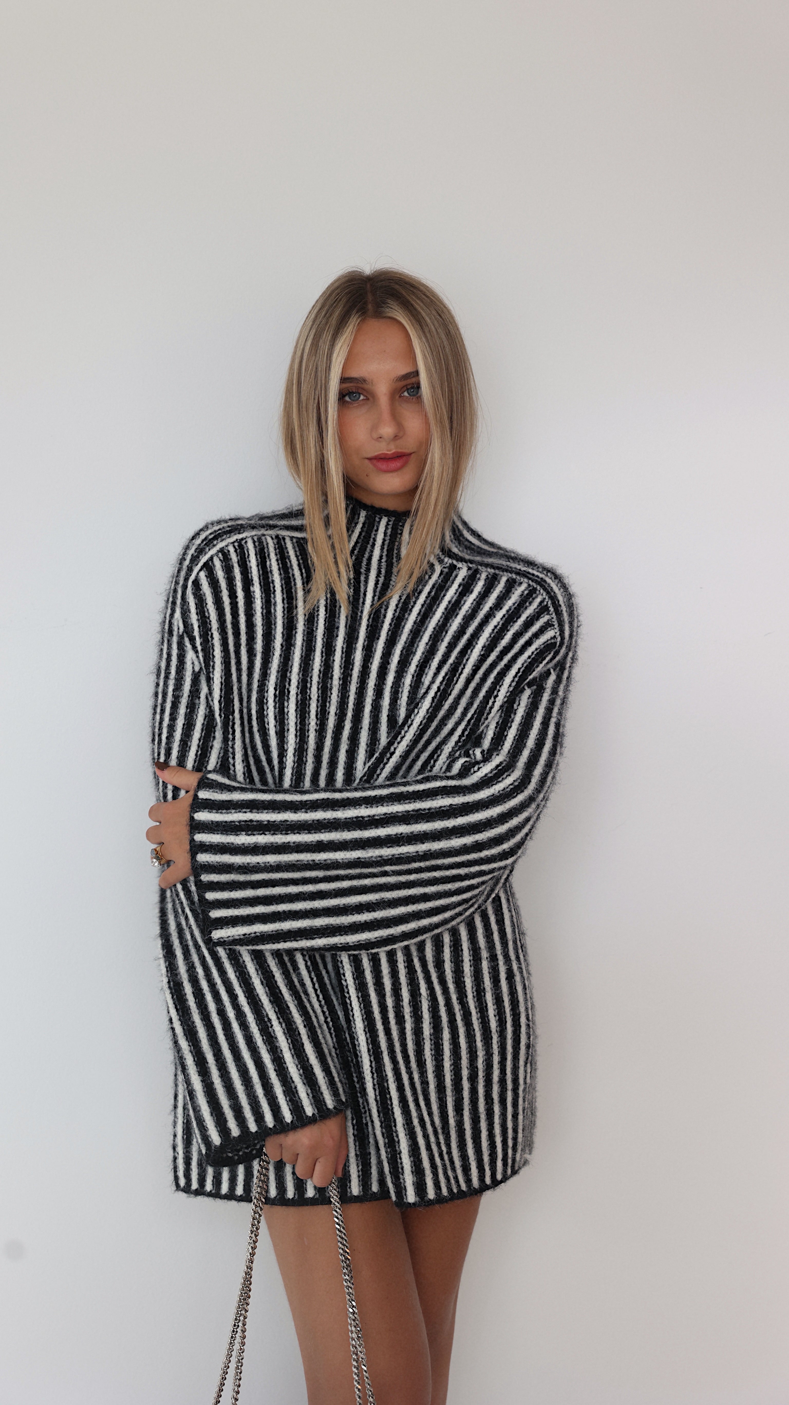 SUÉTER SIN MANGAS NOLA - CRUDO