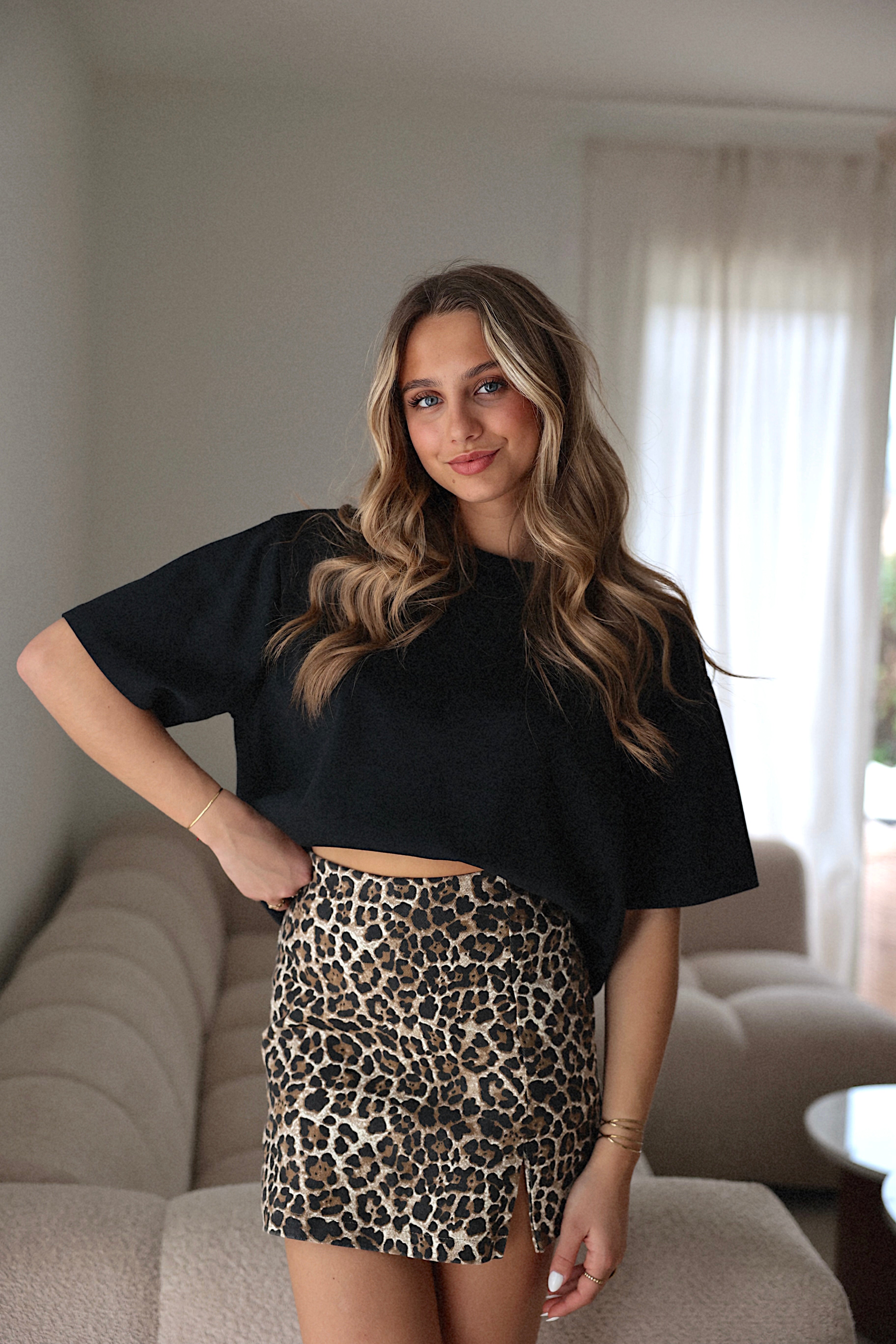 LUCIA T-SHIRT - BLACK