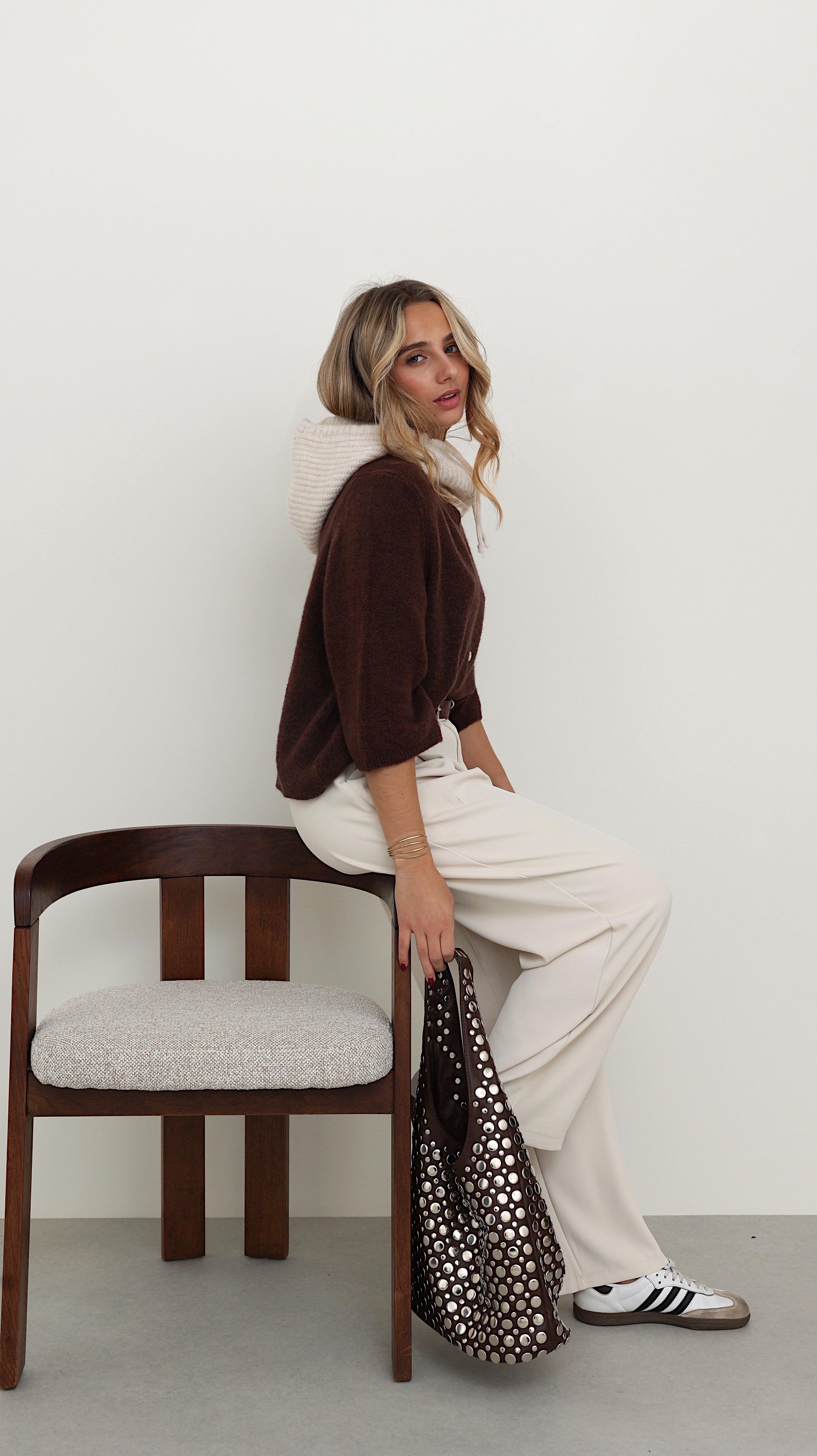 CHALECO MESSIA - CHOCOLATE