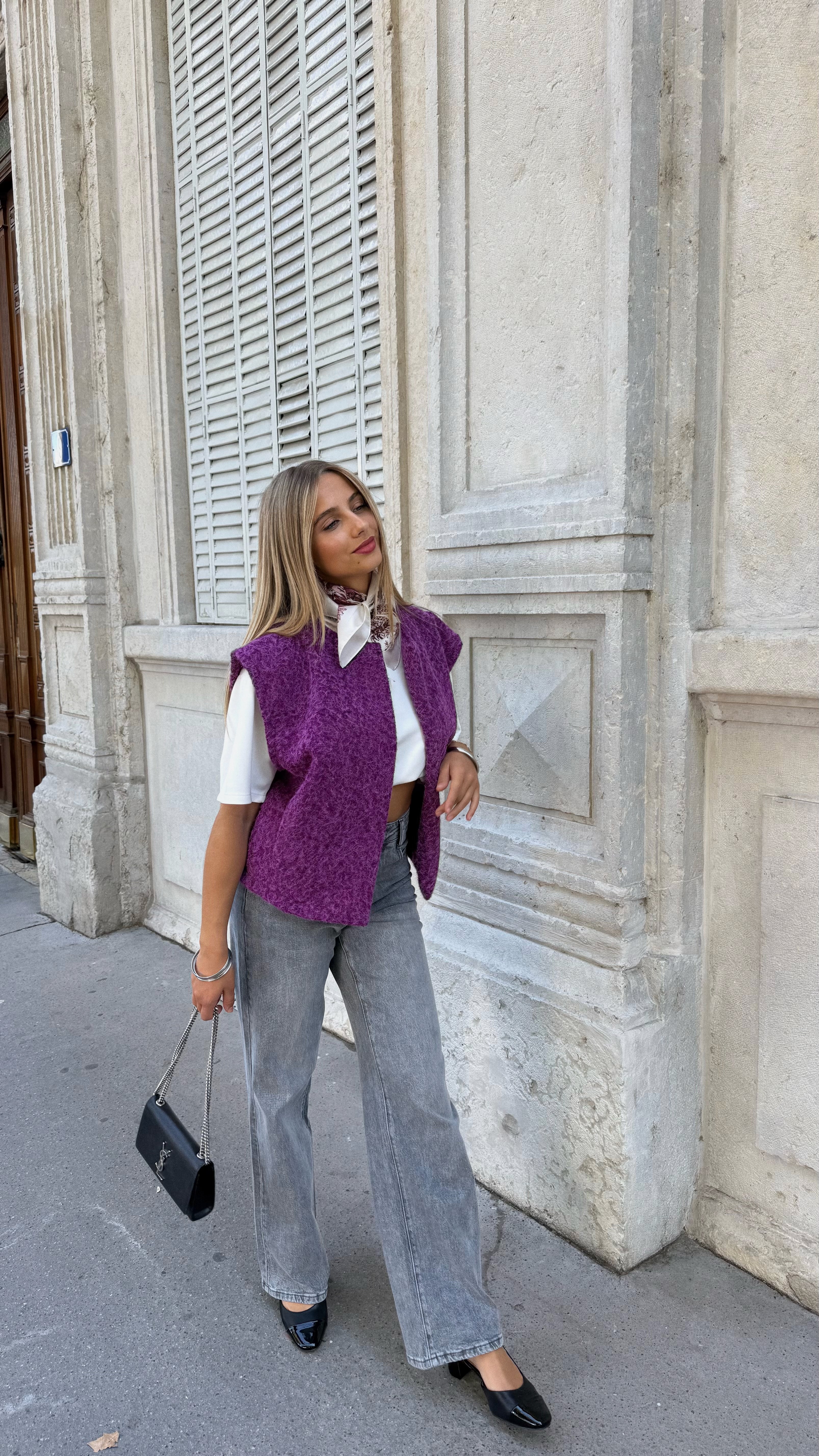 ABIE SLEEVELESS JACKET - MAGENTA