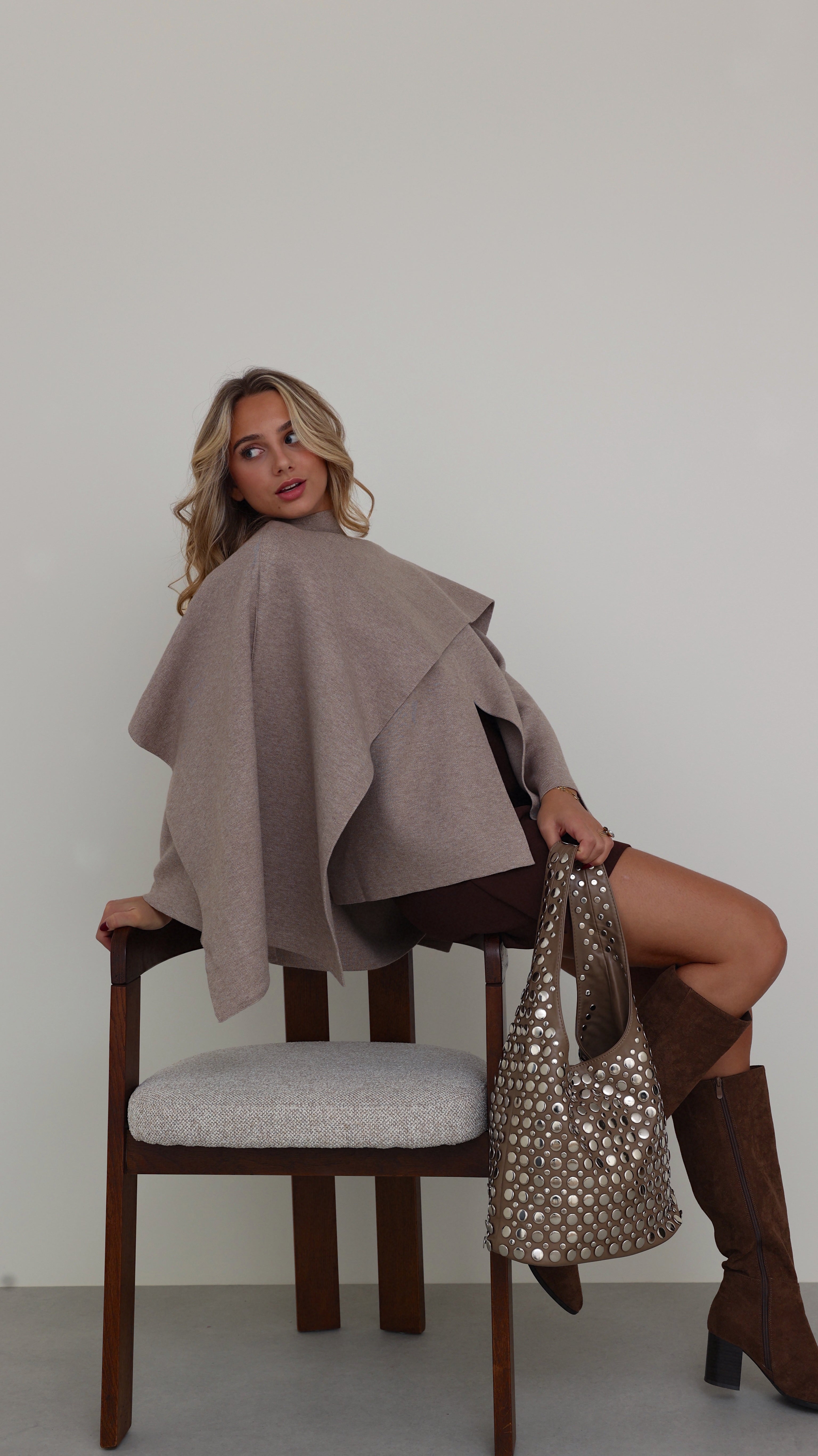 TESSA CAPE - TAUPE