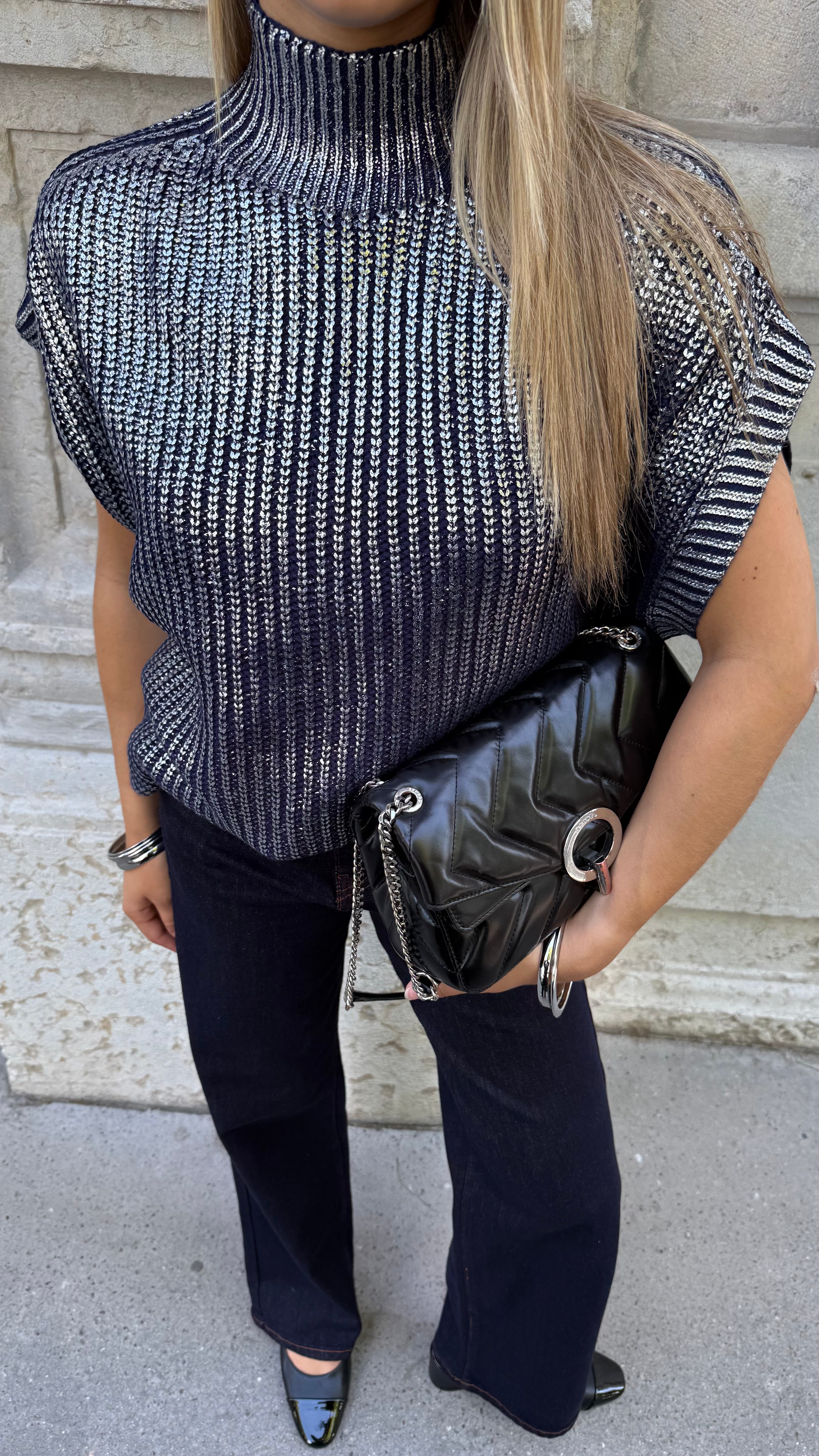 PULL SANS MANCHES NOLA - BLEU MARINE