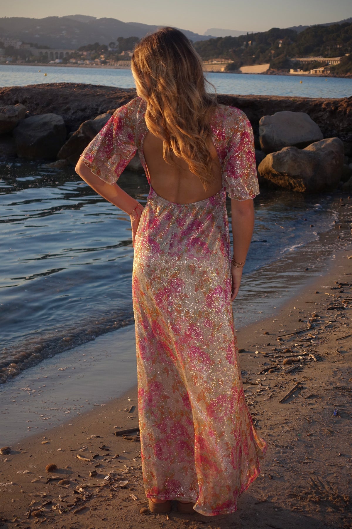 VESTIDO DE CAMELIA