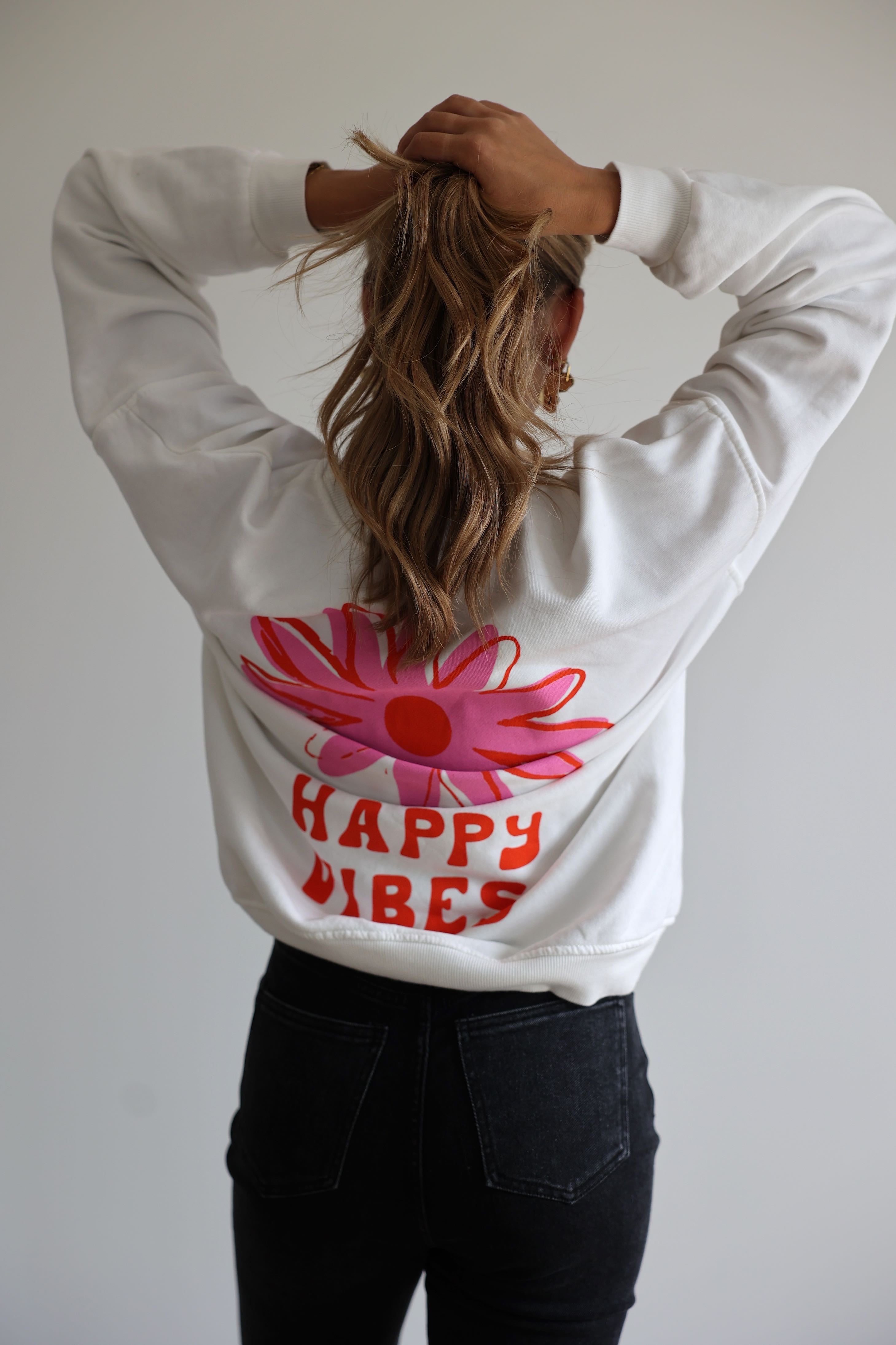 SUDADERA HAPPY VIBES - BLANCO