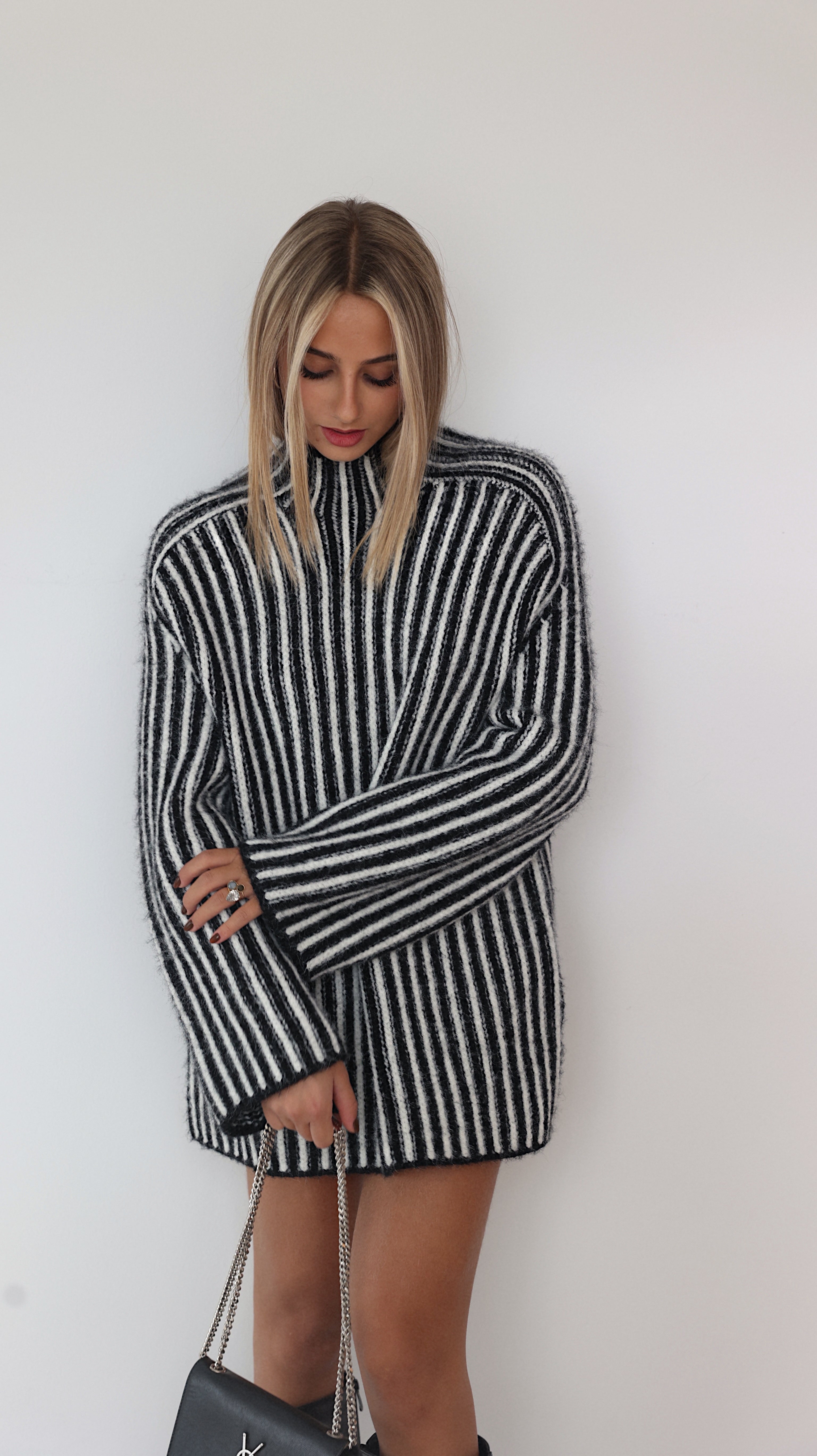 SUÉTER SIN MANGAS NOLA - CRUDO