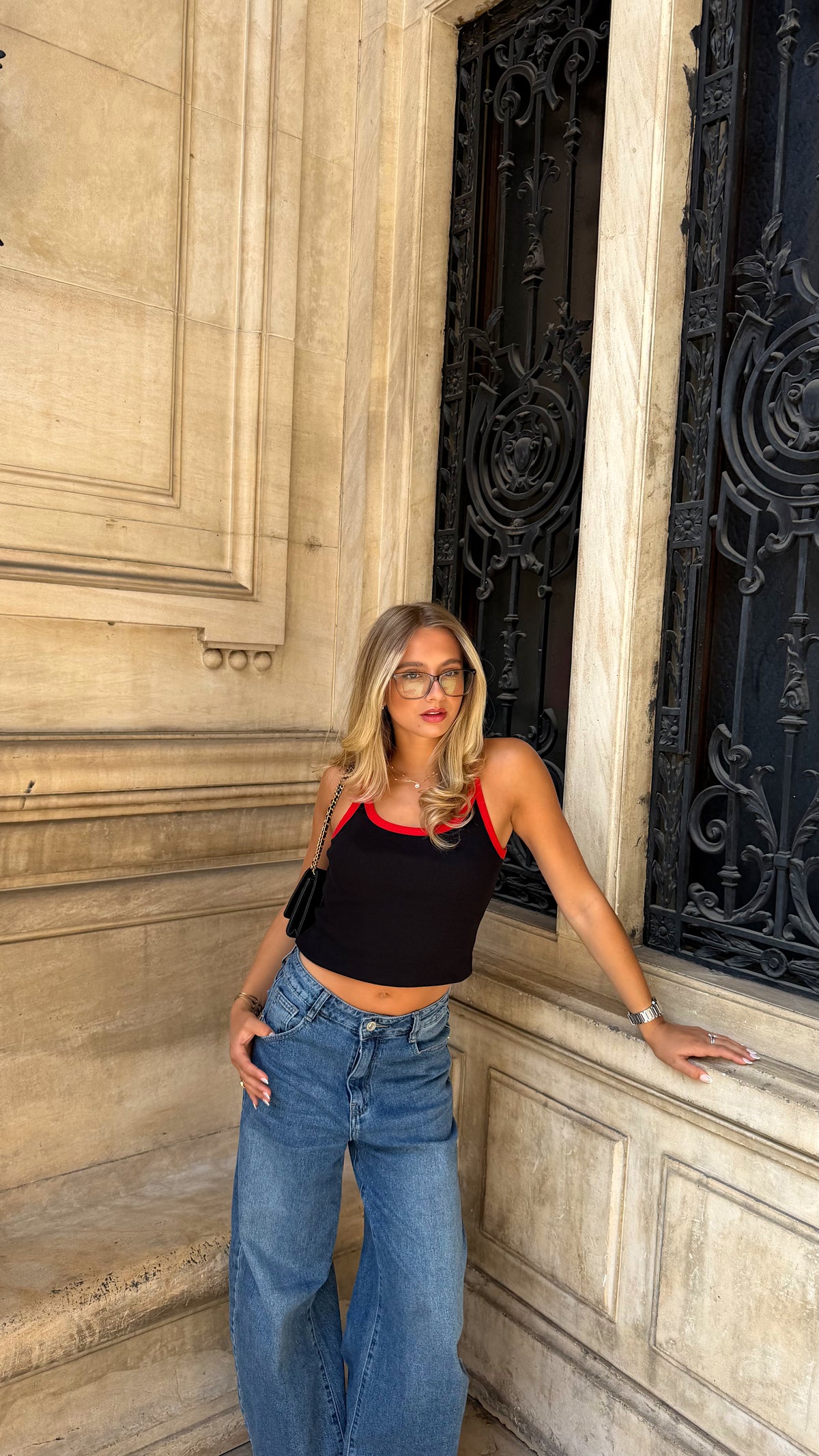 TOP ANITA - NOIR ET ROUGE