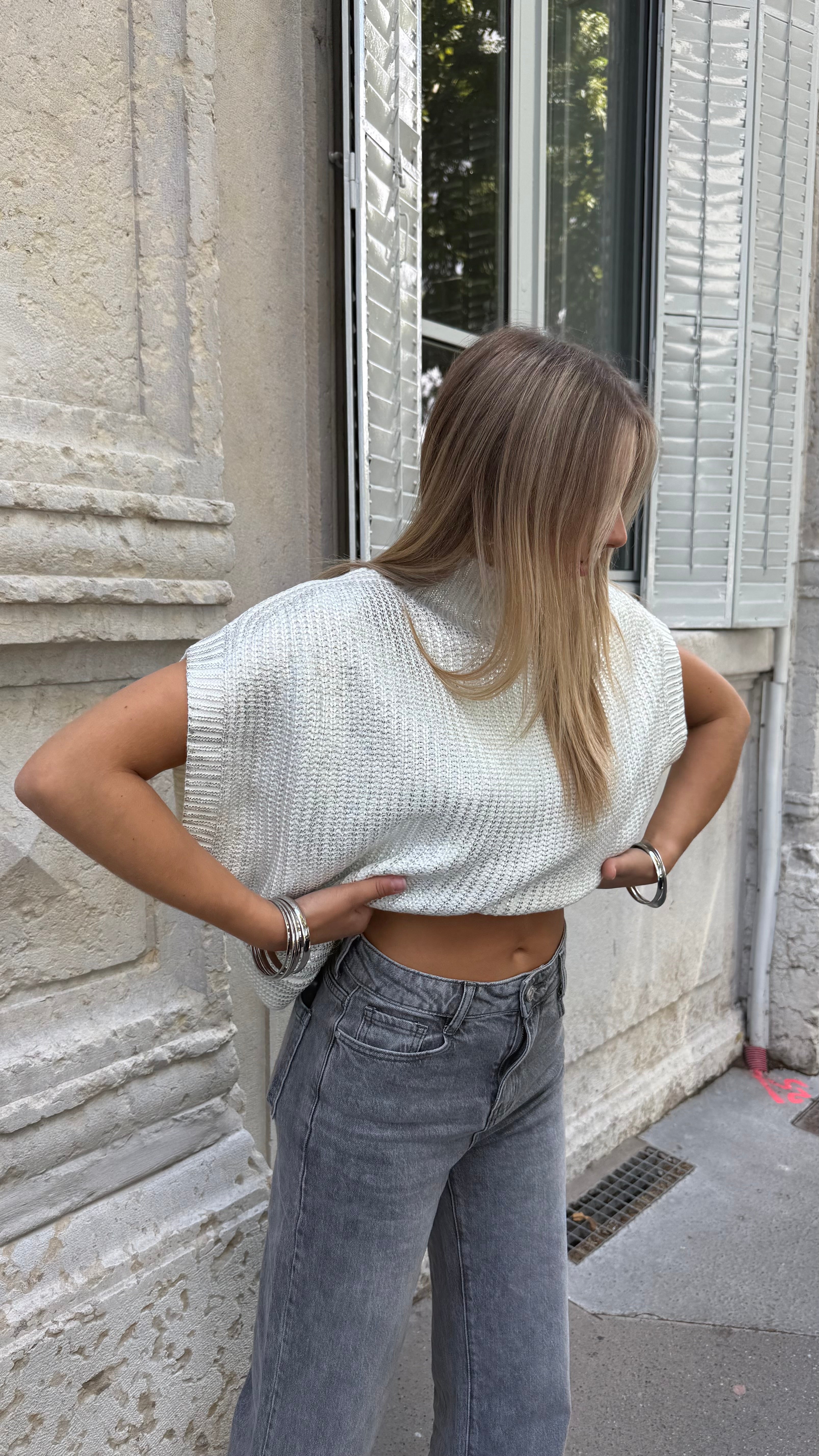 SUÉTER SIN MANGAS NOLA - CRUDO