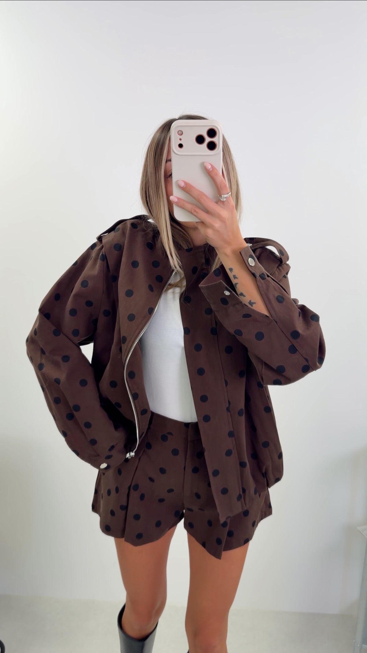 SHORT LOUISE - CHOCO