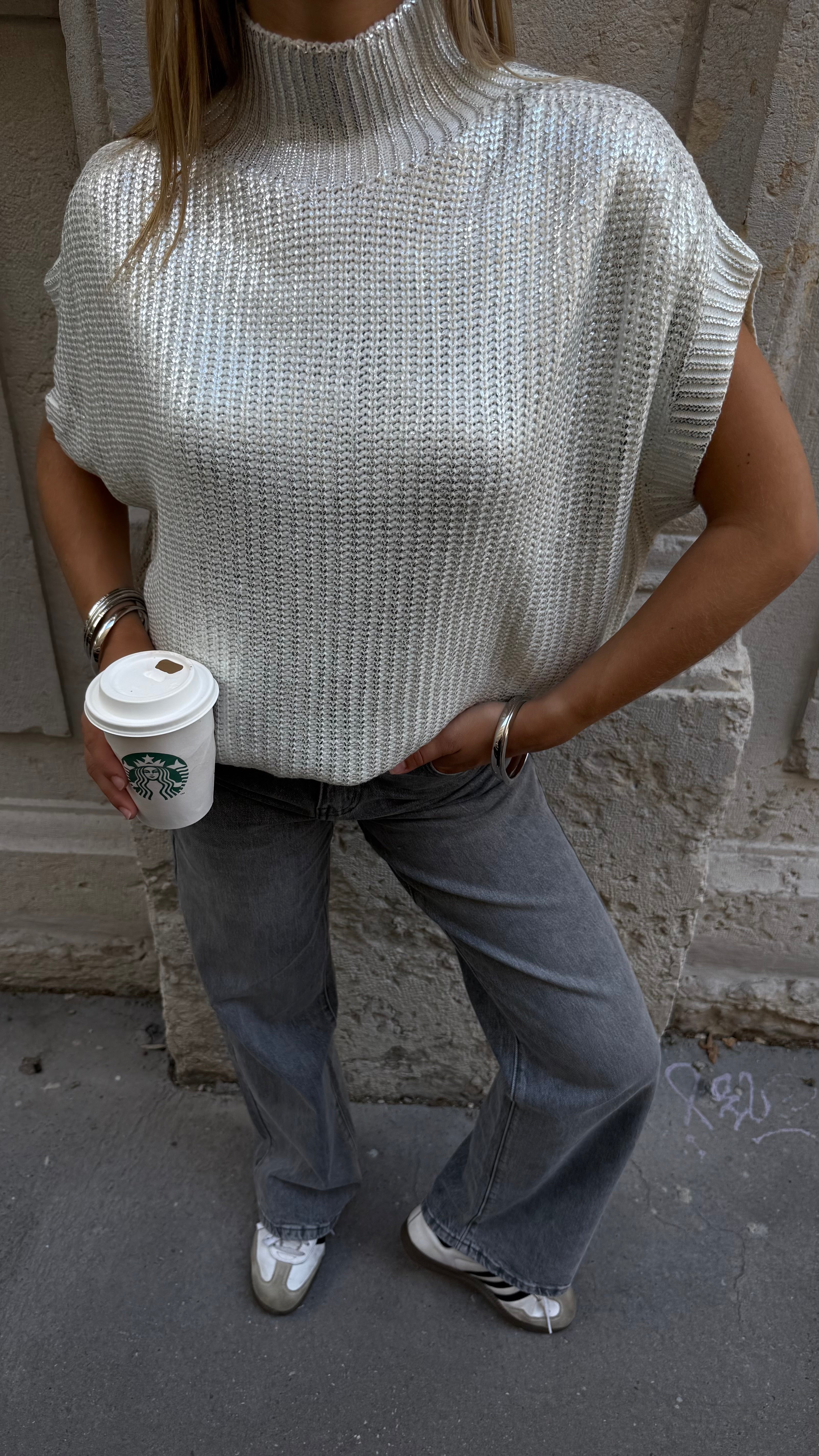 SUÉTER SIN MANGAS NOLA - CRUDO