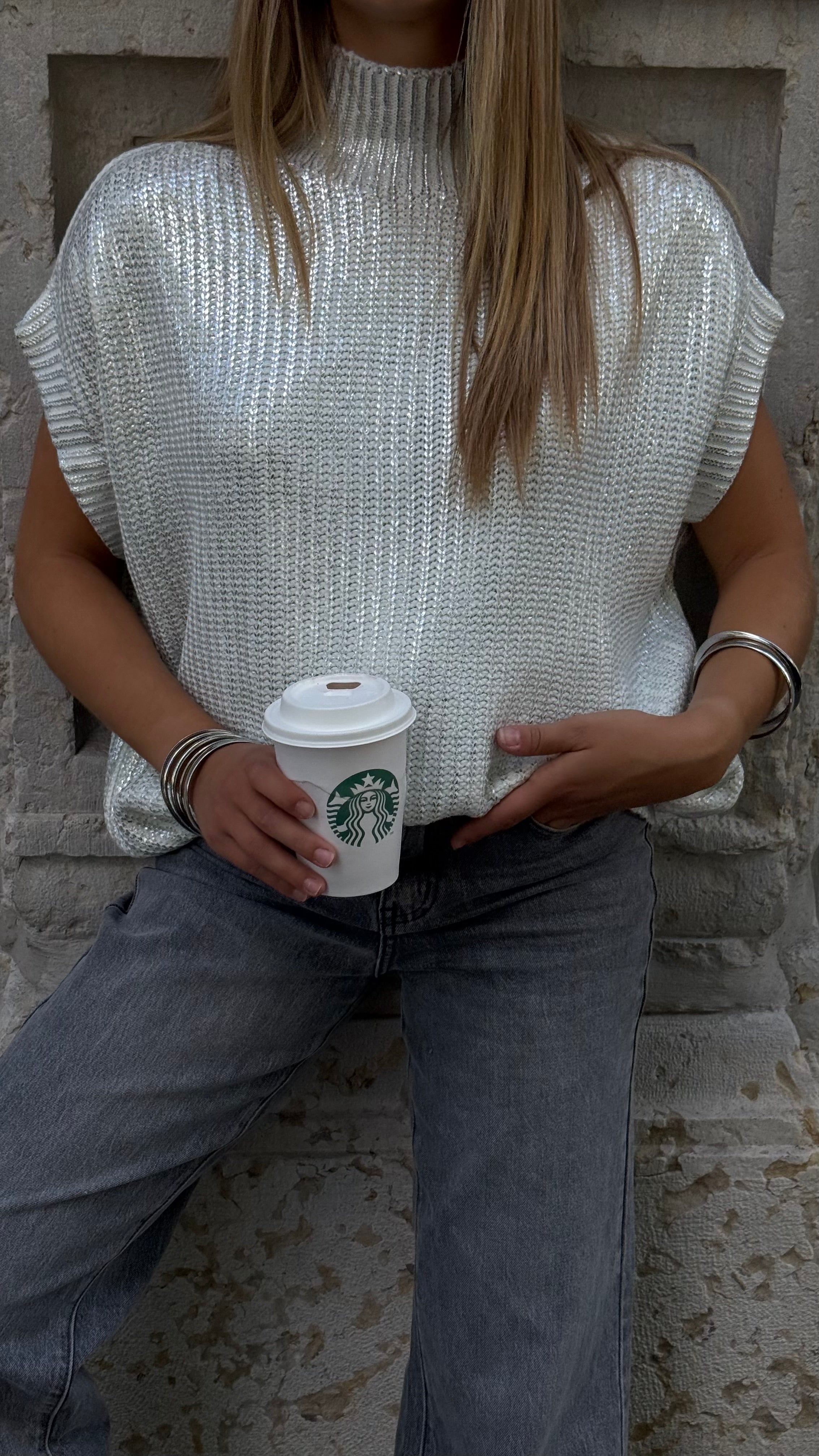 SUÉTER SIN MANGAS NOLA - CRUDO