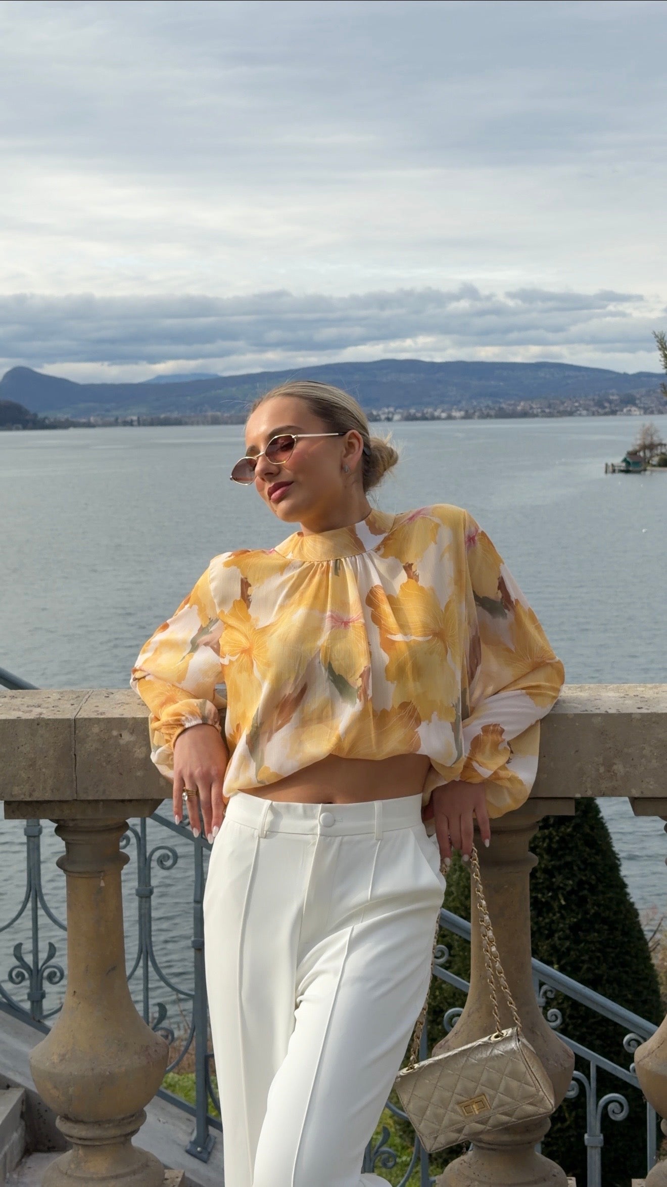 BLUSA DE ARIANA - AMARILLA