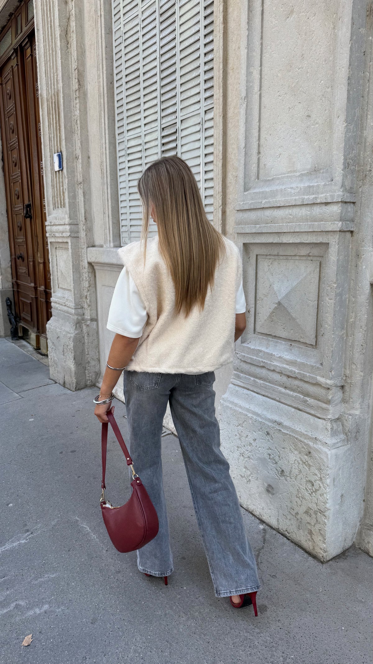 ABIE SLEEVELESS JACKET - ECRU