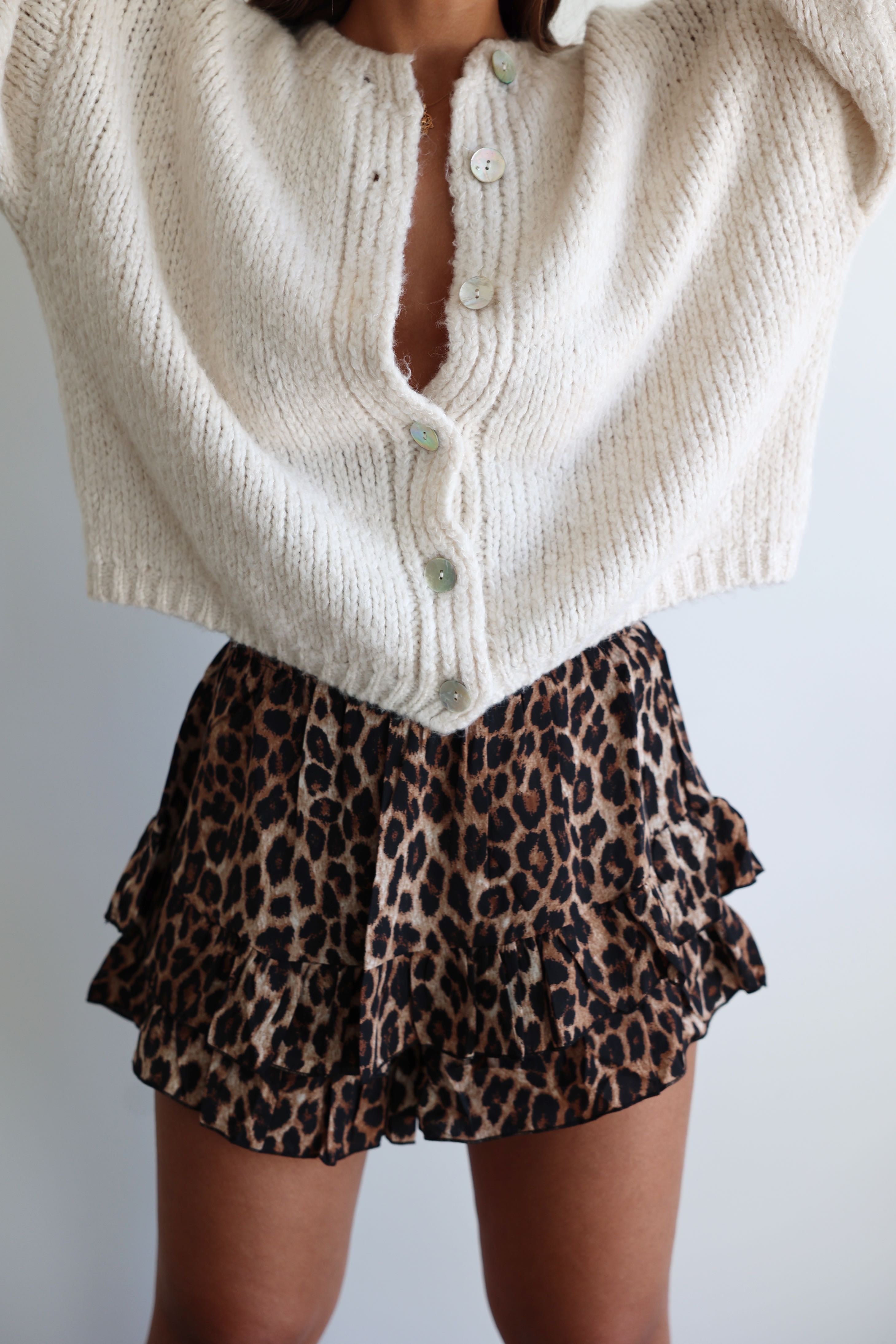 FALDA-SHORTS- CLARA