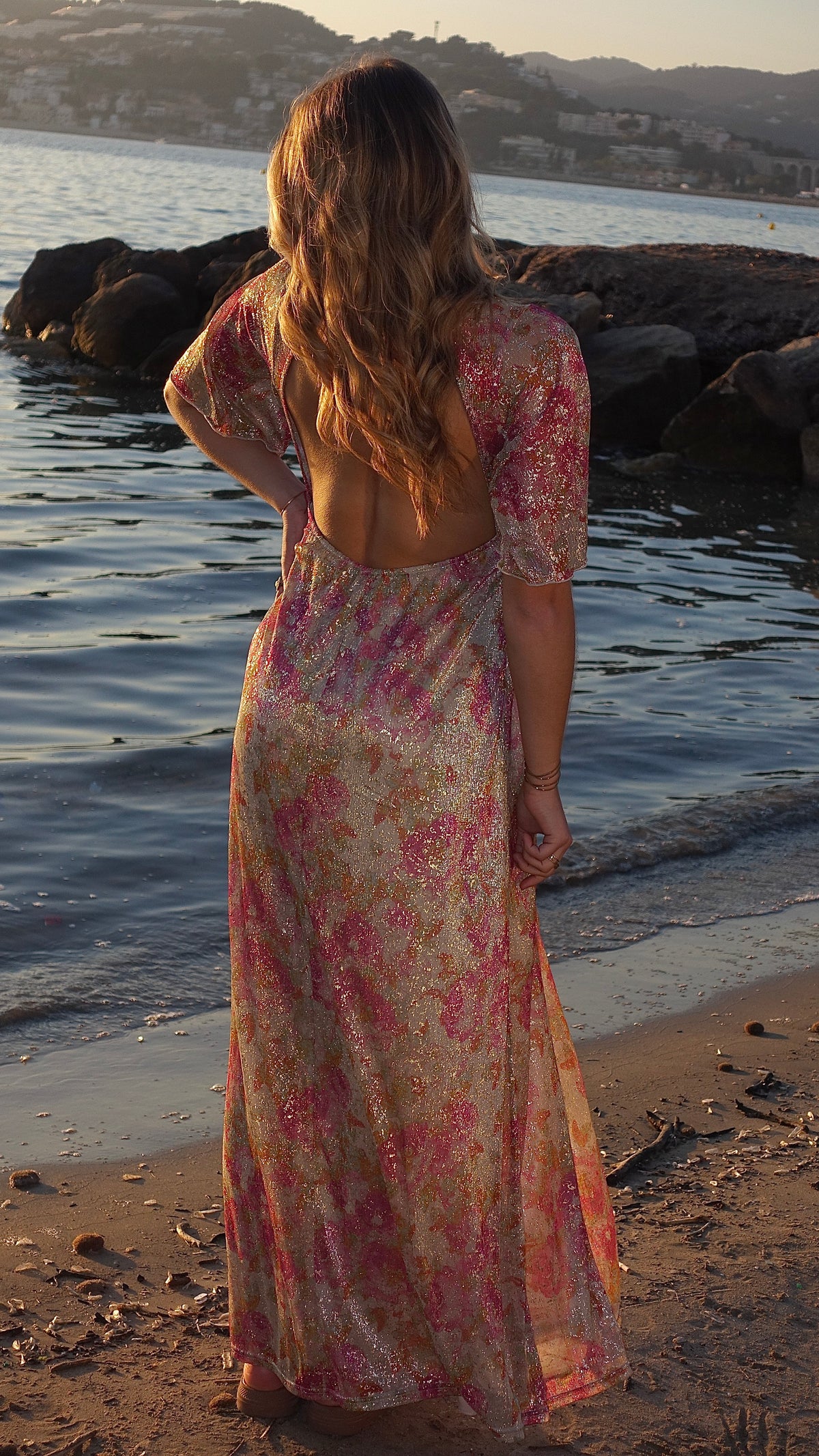 VESTIDO DE CAMELIA