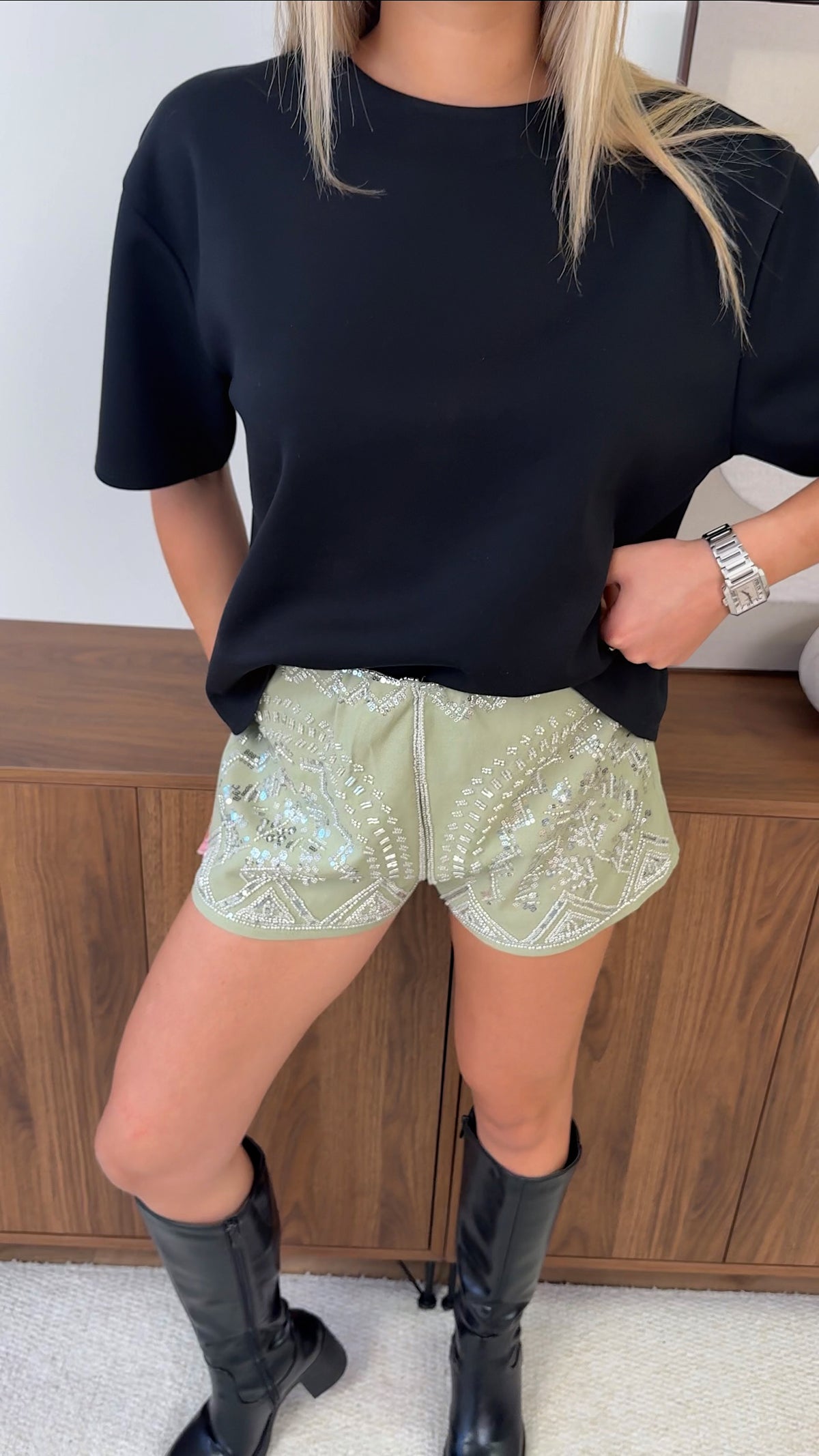 SHORT LOREN - VERT OLIVE
