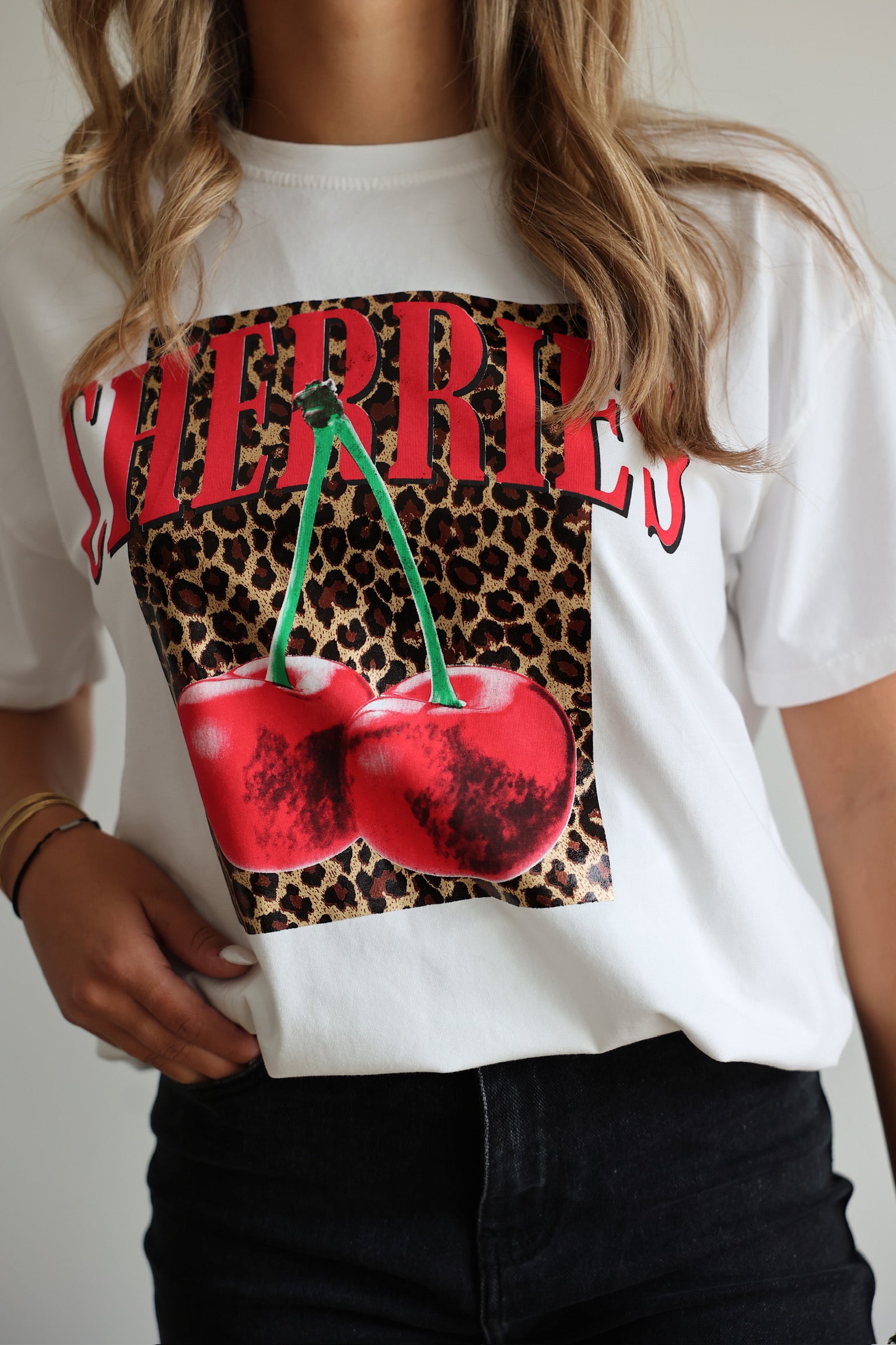 CHERRIES T-SHIRT