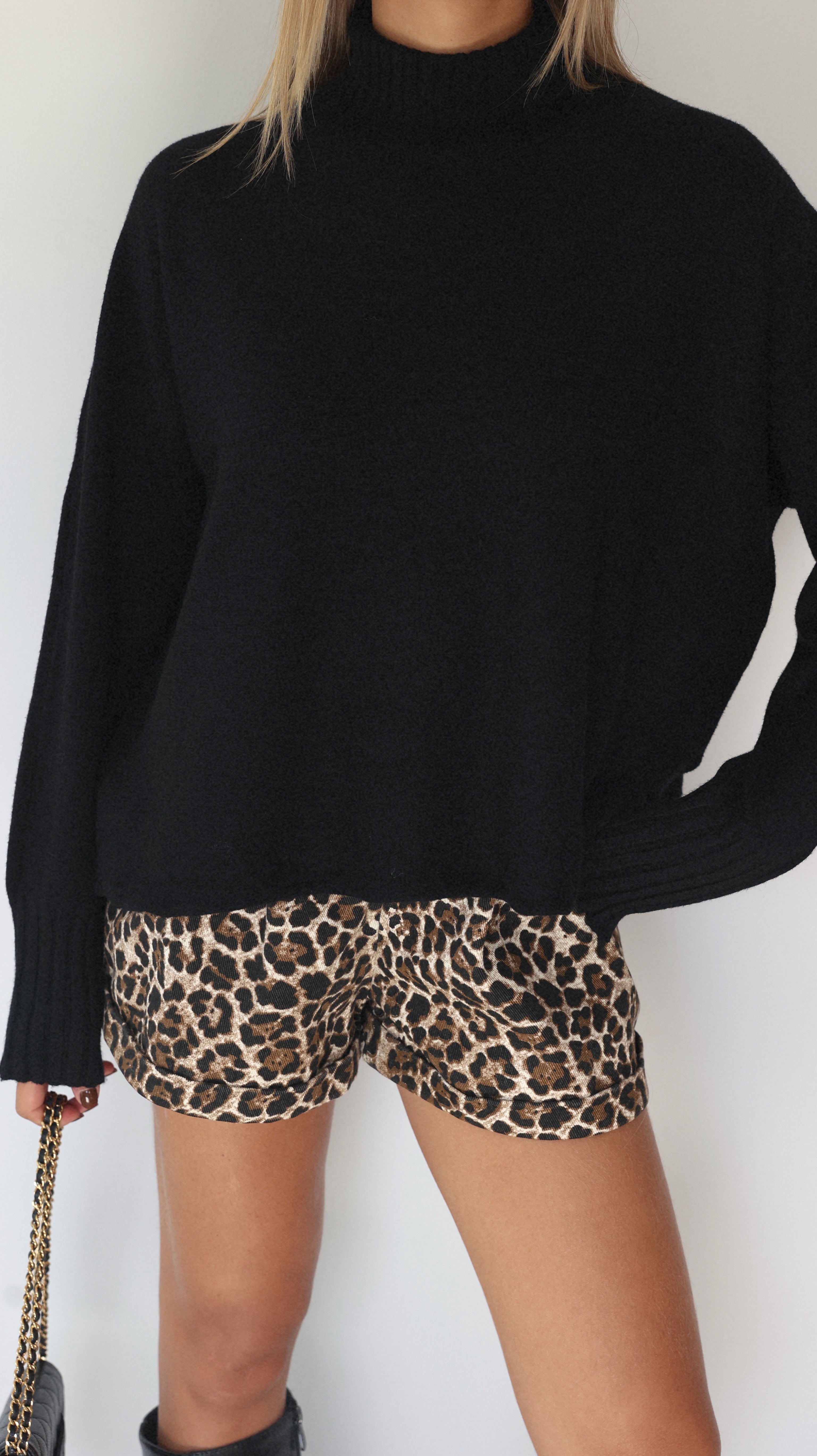 ARIA SWEATER - BLACK