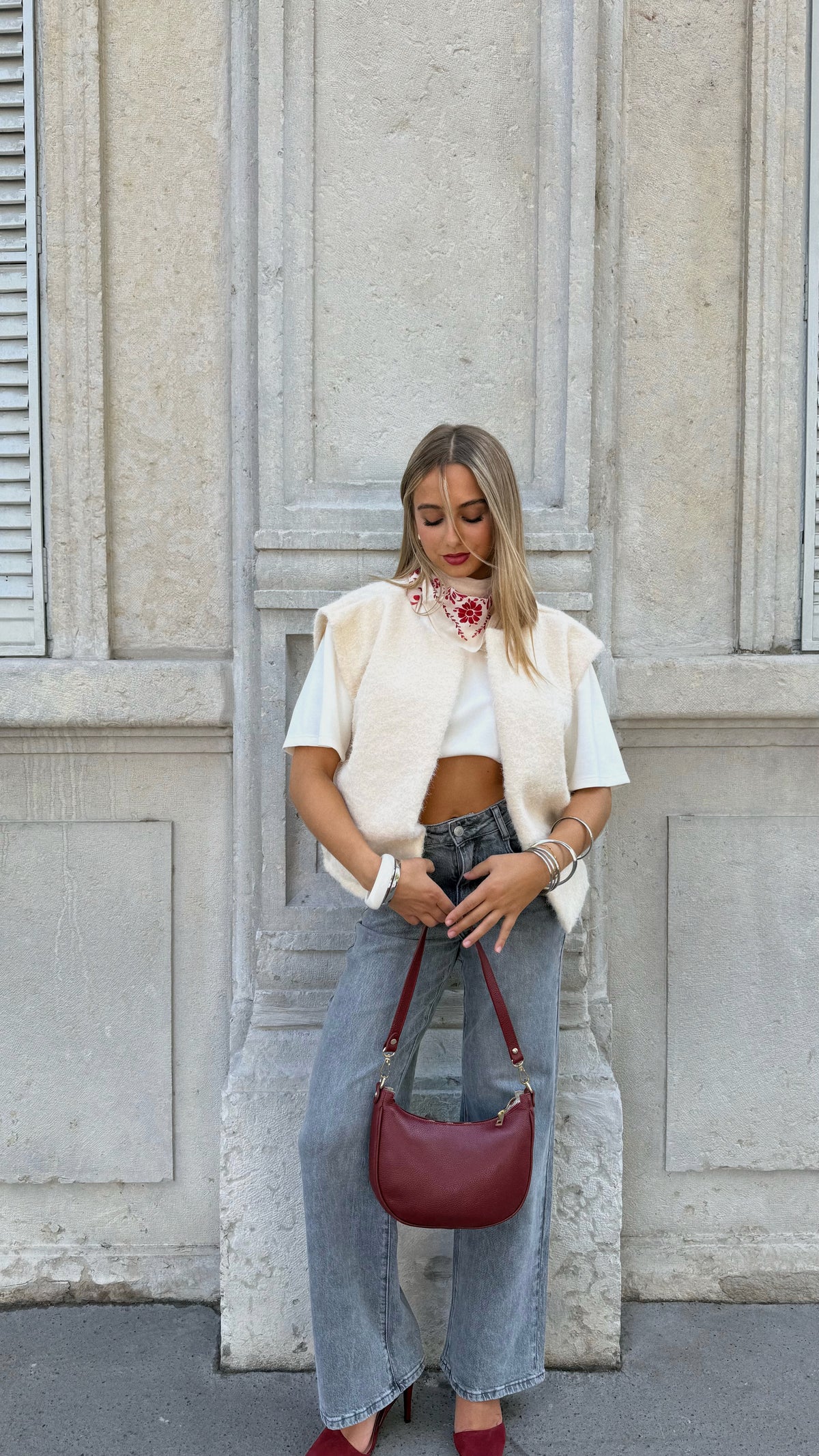 ABIE SLEEVELESS JACKET - ECRU