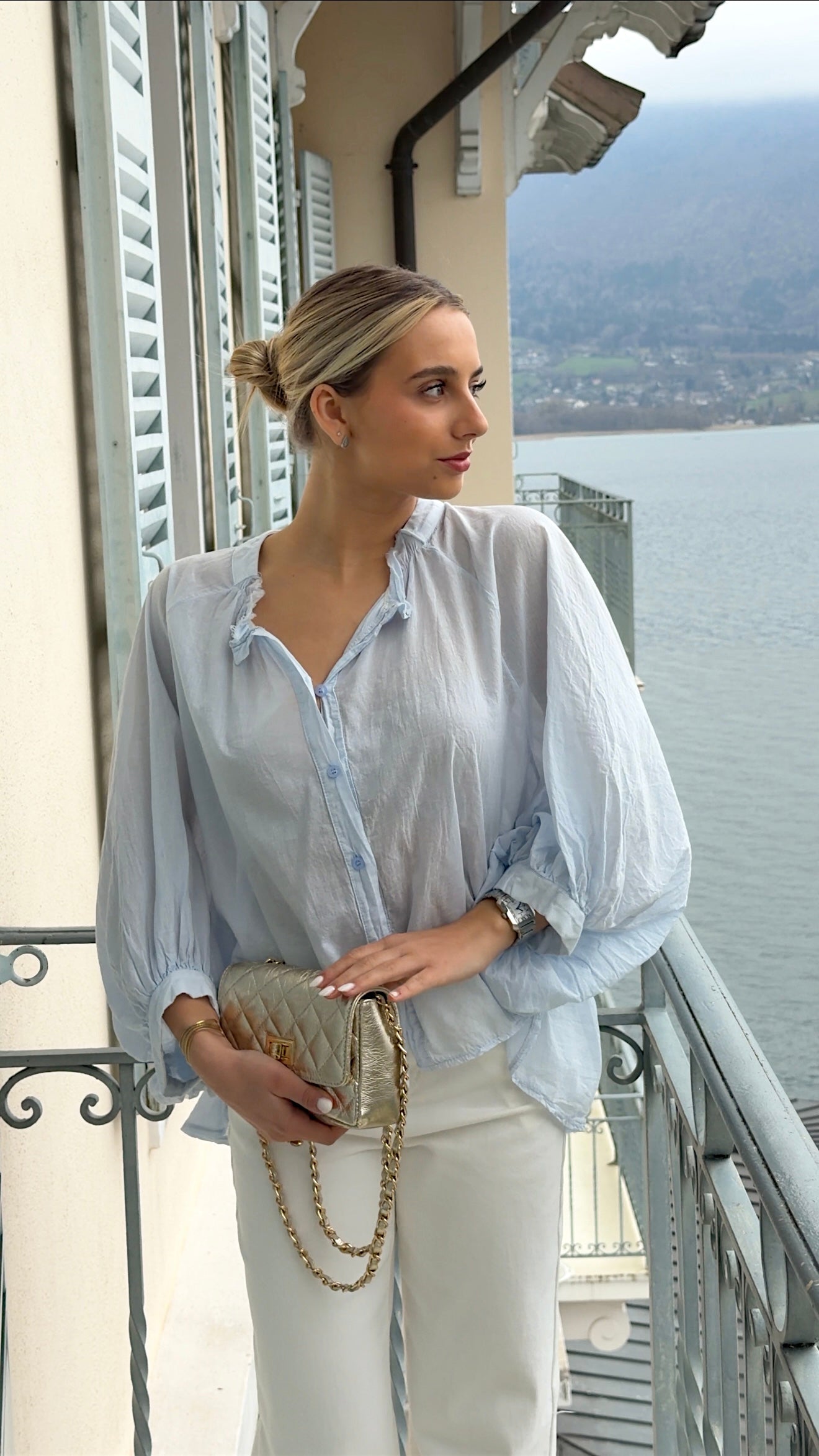 AZÉLIE BLOUSE - SKY BLUE