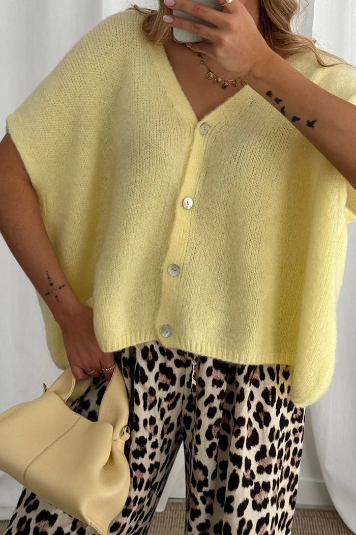 EMIE SLEEVELESS VEST - YELLOW